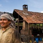 Por los caminos de un país oculto 9 Pag. 142 Colonos