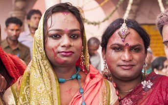 Comunidad Hijra con miembros del tercer género en India