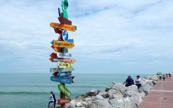 La gente del lugar está convencida de que bajo la superficie del mar existe una base extraterrestre.