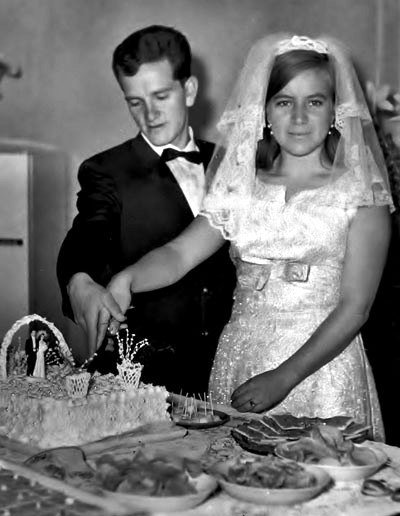 John Silvers y el arte de la cirugía. 3 Se casó con Paquita Godoy en 1967, cuando aún era estudiante de Medicina.