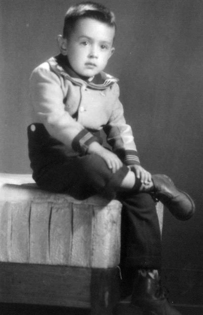 Gustavo Vega, el ateniense consumado. 3 Gustavo con cinco años.