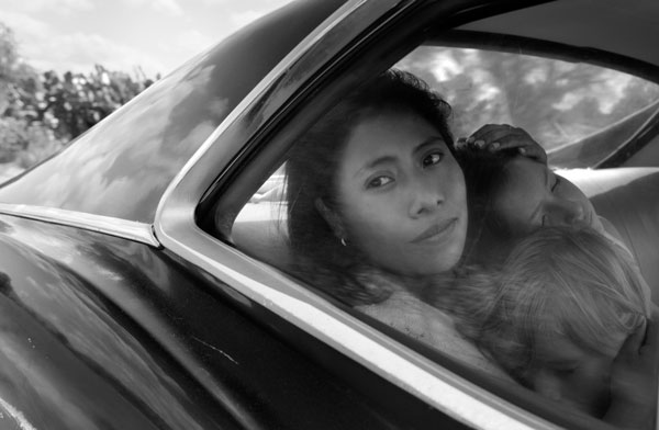 No todos los caminos conducen a Roma. 3 Cleo, interpretada por Yalitza Aparicio, cuya actuación ha dejado sin palabras al público.