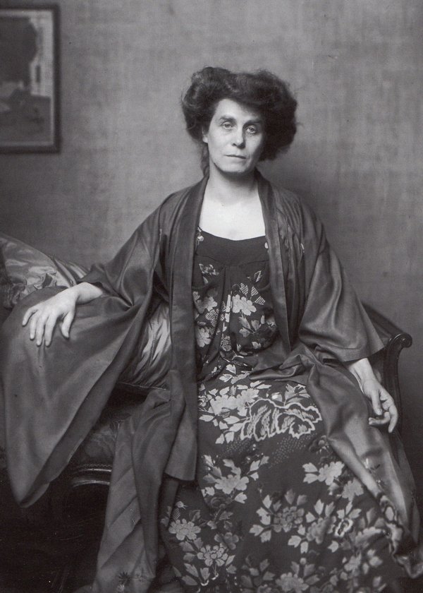 Klimt, Schiele, Wagner y Moser. 3 Berta Zuckerkandl, famosa salonnière vienesa.