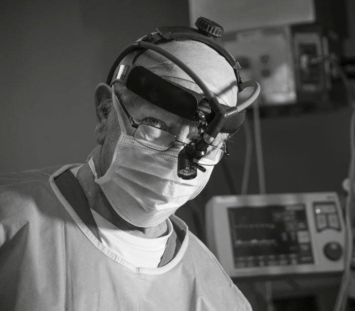 John Silvers y el arte de la cirugía. 1 Entrevista--1