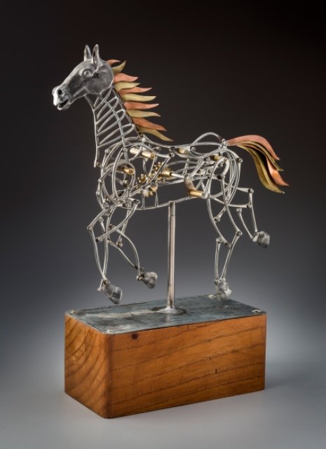 Los delirios de Maurice Montero. 4 Caballo de acero, 2015.