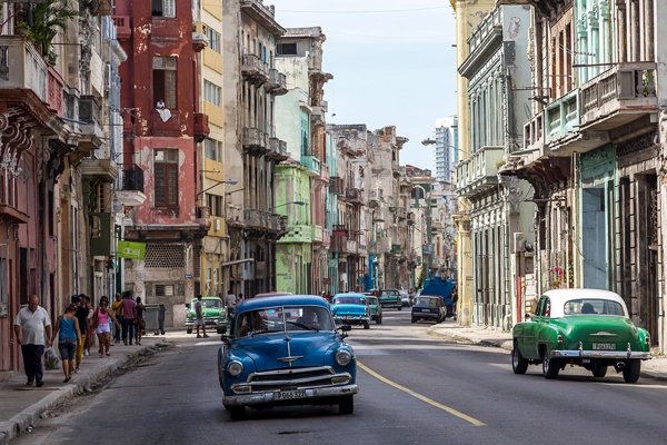 Sin gracia ni romance. 1 Pol-int-1