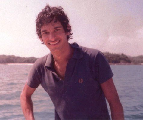 Espinosa, la historia y la guitarra. 3 De vacaciones en la isla Contadora, Panamá.