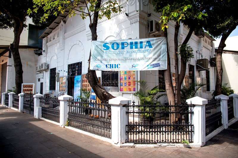 Sophia lleva un año dando cultura al sur de Guayaquil 1 9 word image 46