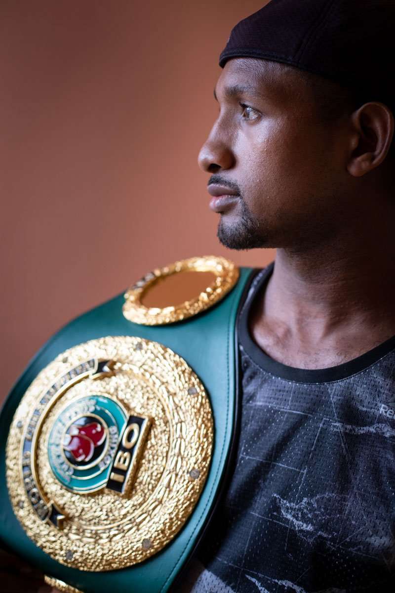 Góngora. Primer campeón mundial de boxeo ecuatoriano 1 Carlos Góngora.