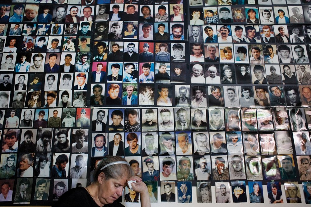 Zona de Fuego / 8.372 es el número 1 Apertura---Zona-Srebenica