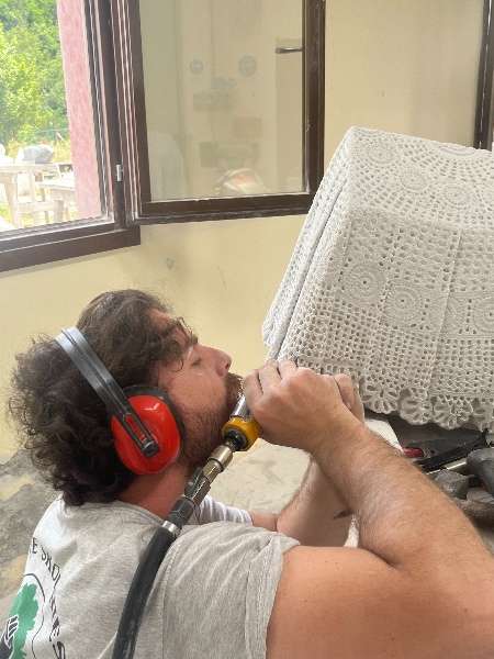 El escultor griego Argiris Rallias transforma el mármol en algodón 1 Argiris Rallias grecia escultor tres 1