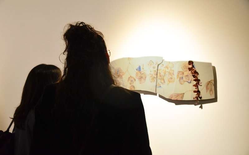 3 artistas contemporáneas hilan juntas sus memorias… y pérdidas 5 Artistas contemporáneas Mas Arte