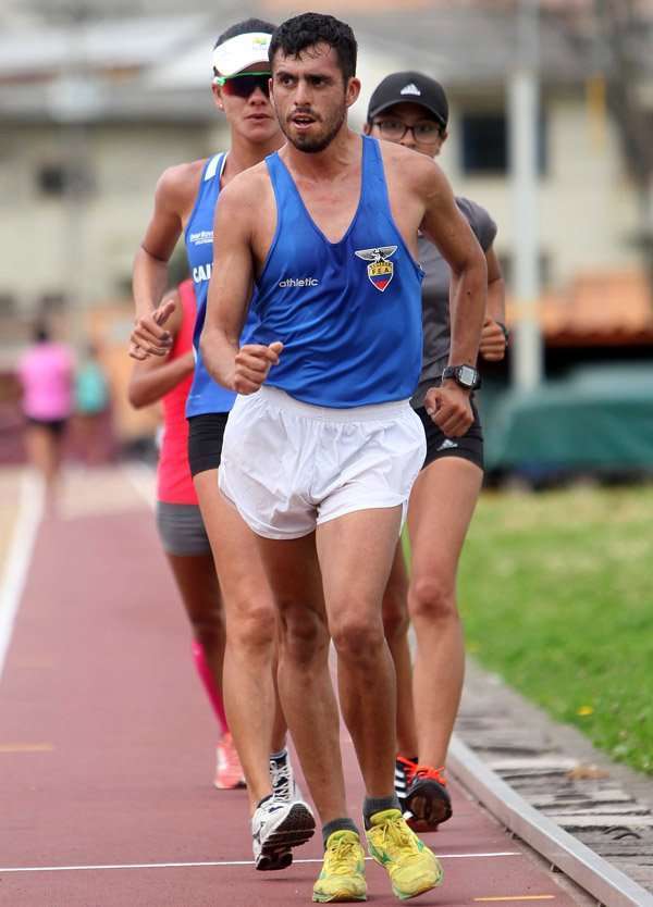 La marcha del guerrero solitario 1 Claudio Foto El Comercio