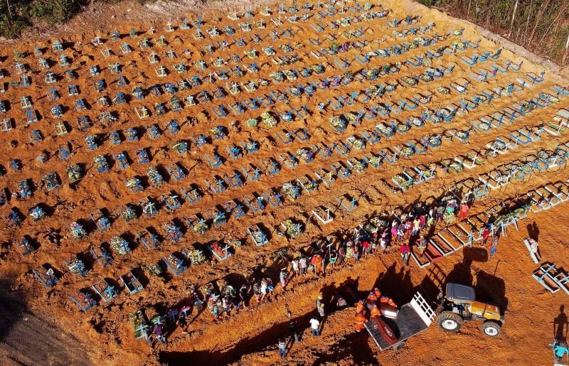 La pandemia en el reino del revés. 1 Cronica Brasil 1