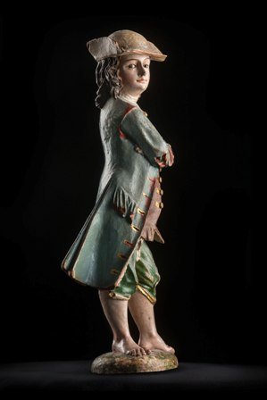 Retratos quiteños. 1 Manuel Chili, Caspicara. El chulla quiteño, siglo XVIII, madera tallada y policromada.