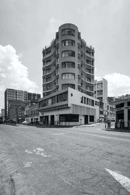 El edificio de la Cruz Roja y su lenguaje funcional 2 Edificio De la Cruz Roja