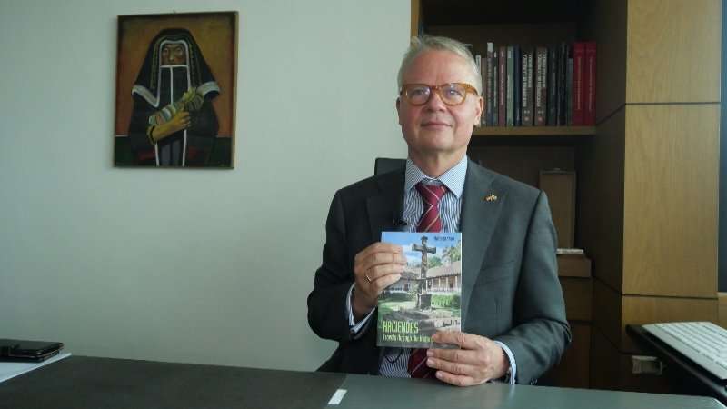 Embajador alemán publica historias de haciendas ecuatorianas 1 Embajador alemán haciendas uno