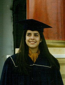 Daniela Salazar o la nueva cara de la justicia. 3 Ceremonia de graduación del colegio Menor, Quito, 1997.