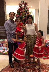 Gabriela Calderón 3 Con su familia.