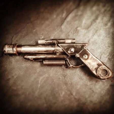 Pepe Pistolas, el escultor 1 Escultor Pepe Pistolas