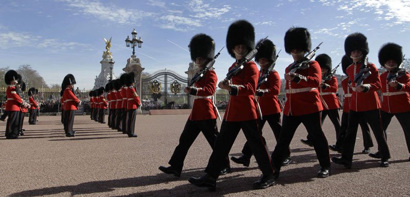 Cambios de guardias. 1 Ceremonia en el palacio de Buckingham.