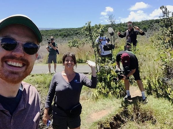 El científico que ayuda a encontrar vida extraterrestre. 2 Durante la filmación, The most unknown, Hawái, 2017.