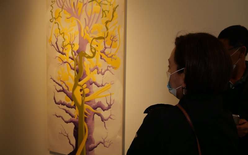 Fernando Falconí revive árboles filogenéticos en sus lienzos 1 Fernando Falconí