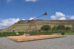Crónica de la Bienal de Cuenca. 8 José Carlos Martinat, Oratoria, 2016. Instalación site-specific y multimedia, dimensiones variables.
