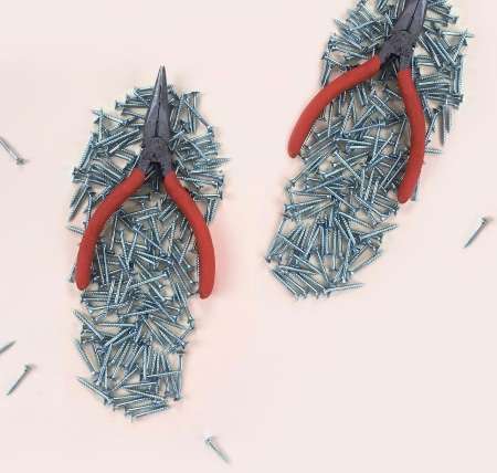 Helga Stentzel hace travesuras visuales con el surrealismo doméstico 4 Helga Stentzel cuatro 1