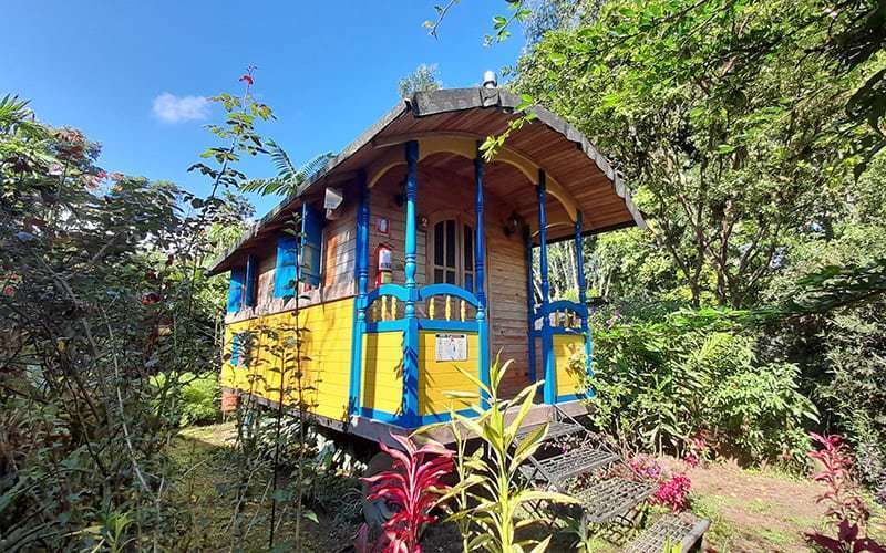 Glamping 8 Hosterii La Roulotte 2 1