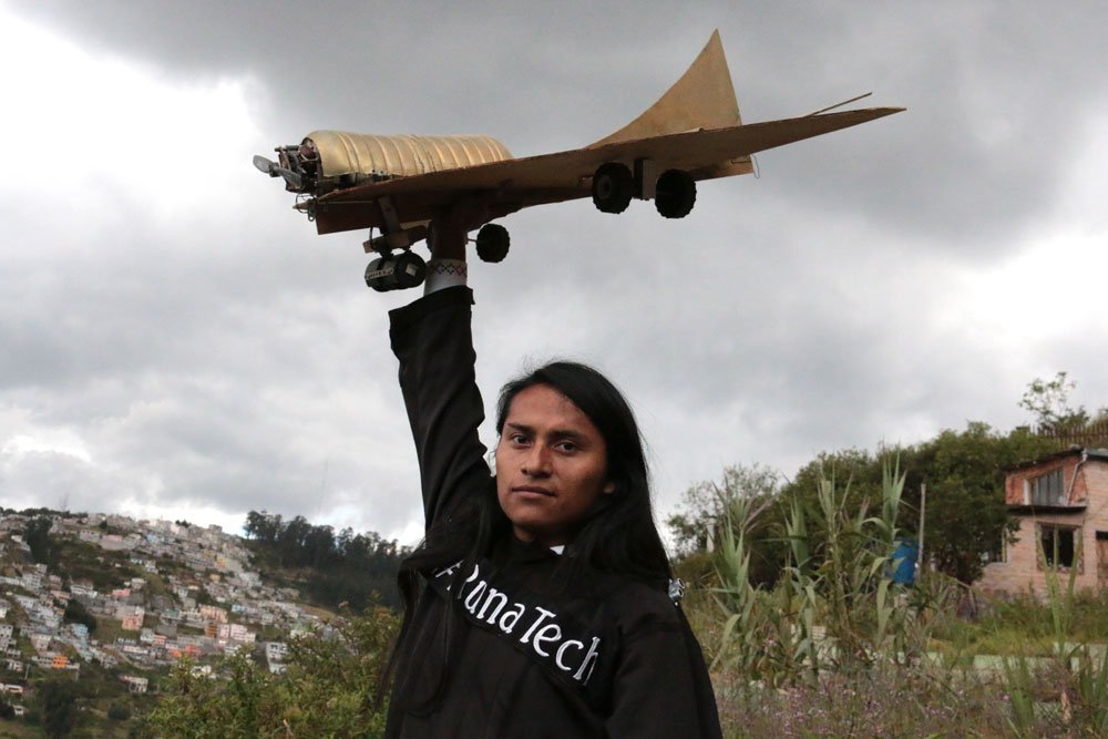 El inventor que mira para abajo 1 img_6704