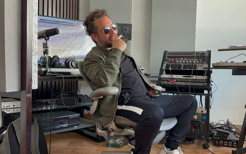 Ivis Flies: “La paternidad me enseñó más del amor” 1 Ivis Flies paternidad