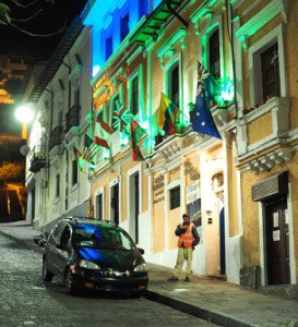 El nuevo ambiente de la vieja Tola. 2 The Secret Garden, el primer hostal para mochi¬leros que se instaló en el barrio.