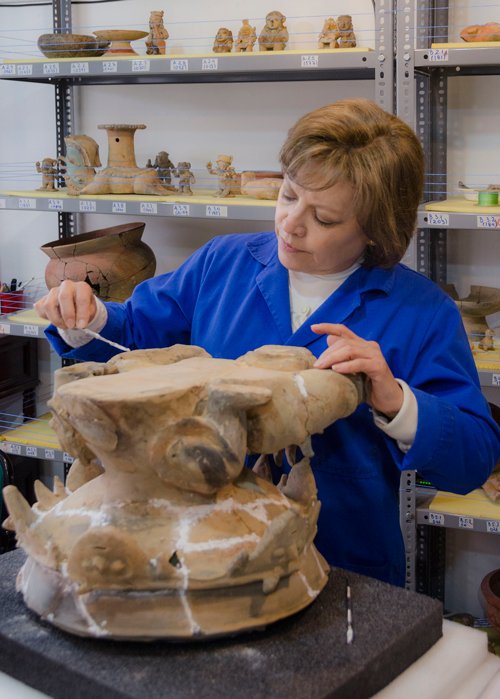 Al rescate del Museo de Jama. 3 Sylvia Ortiz, directora del proyecto.