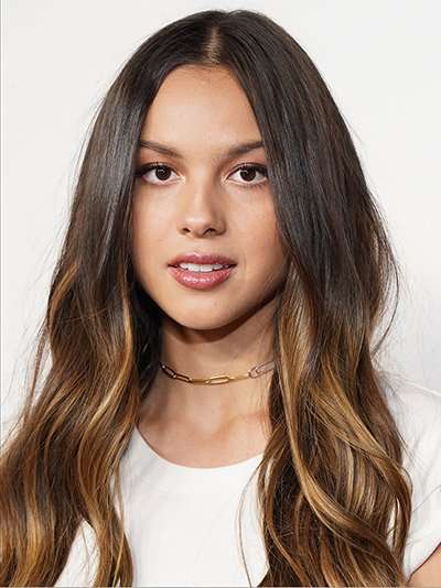 Grammy 2022 2 Olivia rodrigo 1