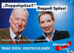 ¿Qué le pasa a la socialdemocracia? 4 Un poste publicitario en Berlín muestra un cartel de Alternati¬va para Alemania (AfD) con los rostros pintados de Alexander Gauland y Alice Weidel, los líderes actuales del partido ultra¬nacionalista.
