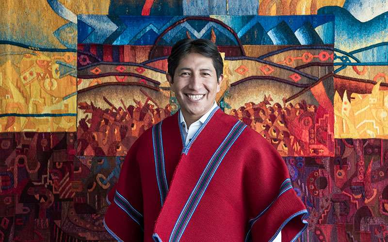 ¿Para qué quiere el poder “un hijo de nadie”? 1 Rodrigo llambo 1 1