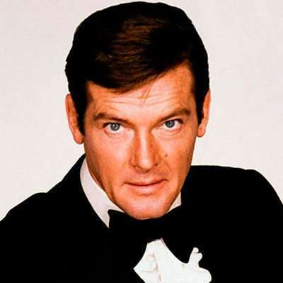 Sin tiempo para morir 4 Roger Moore 1