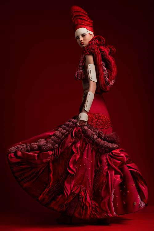 Moda: ¿identidad o tendencia? 3 Colección Sangre 2017 de la diseñadora de moda Lia Padilla.