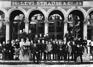 Hay que reabastecer a la tropa 1 The-LeviStraus-Co