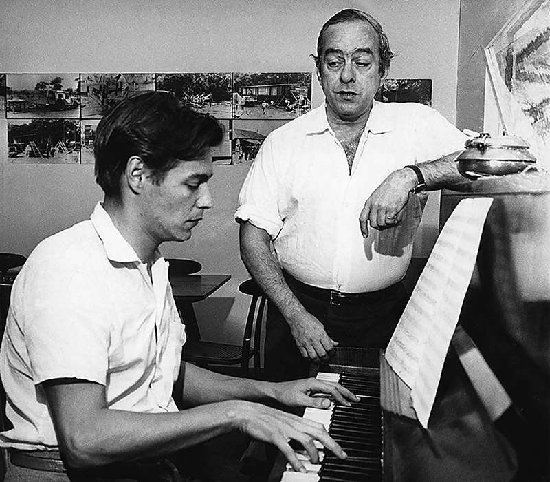 El cuento detrás de la canción 1 Tom Jobim y Vinícius de Moraes.