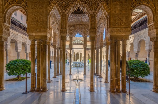Andalucía. Una España con aires de ultramar. 3 Vista interior de la Alhambra.