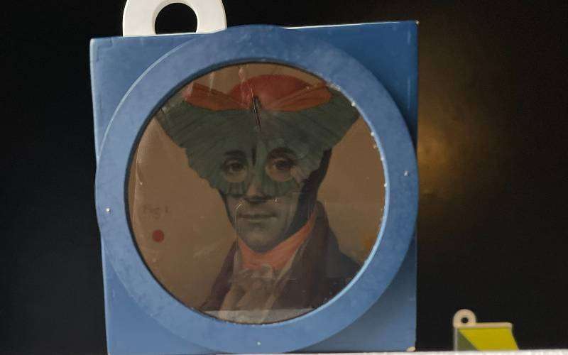 Beto Valencia, collages surrealistas desde la Mitad del Mundo 1 Beto Valencia