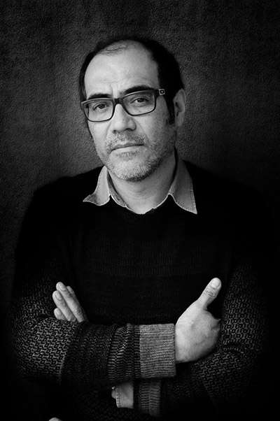 Alfredo Noriega lleva a Julian Assange al mundo de la novela rosa y del melodrama 1 Noriega publicó su novela de ficción sobre Assange.