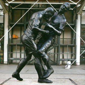 Cabezazo monumental 1 cabezaso 369