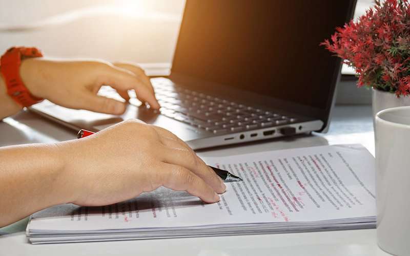 La corrección, los correctores * 1 Corrección de estilo