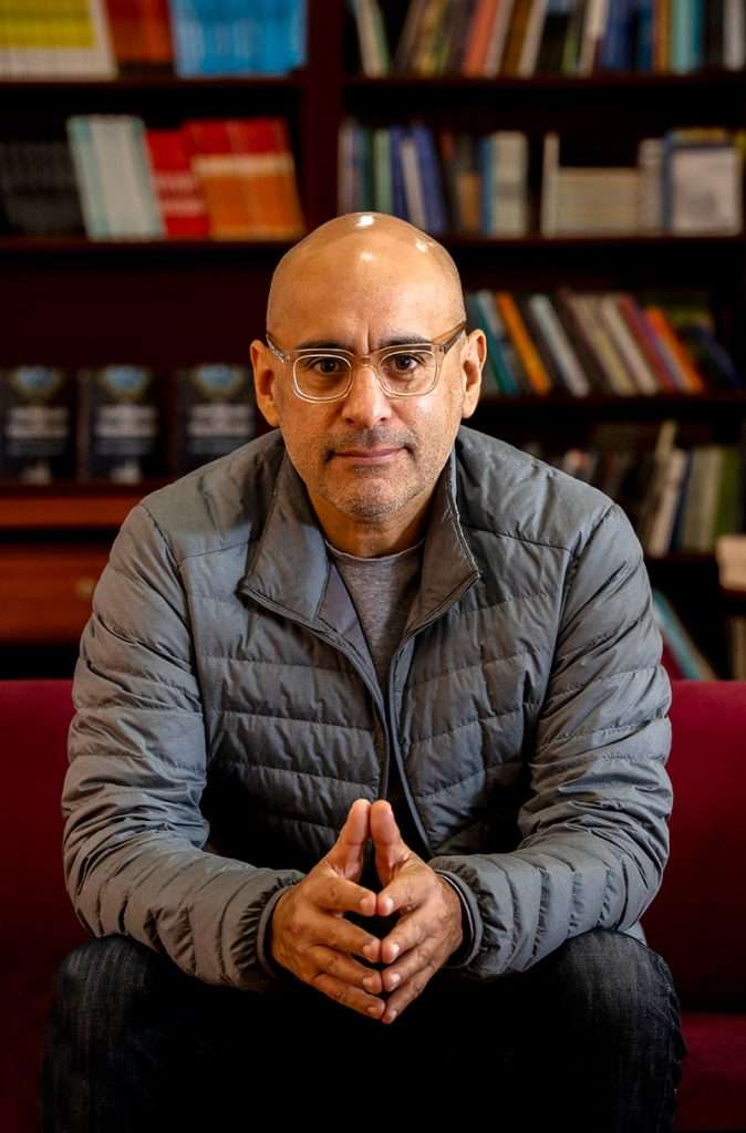 Gustavo Rodríguez, un "animal" que escribe 1 Gustavo Rodríguez.