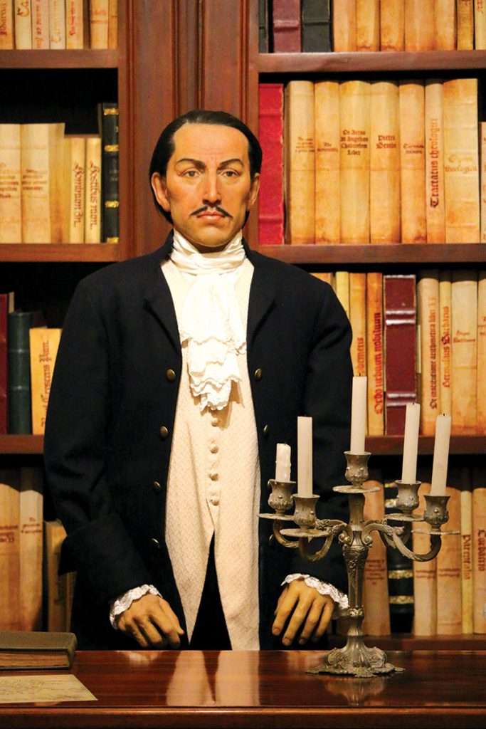 El misterio de Espejo, su tumba y la masonería 1 Figura de Eugenio Espejo en el Museo Alberto Mena Caamaño, Quito.