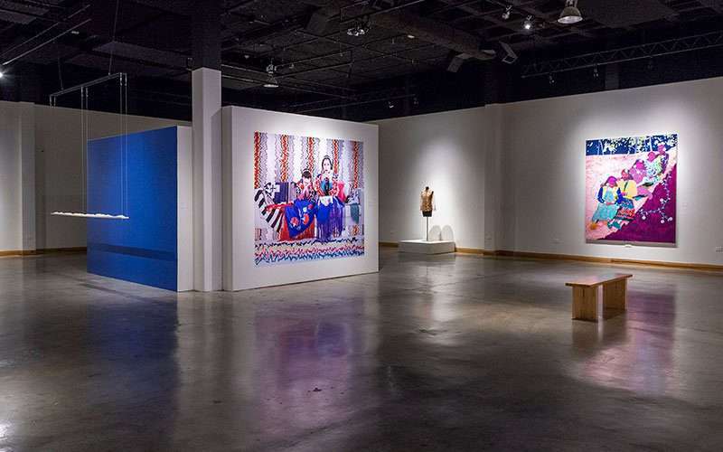 <em>Uncovered Spaces,</em> arte e identidad en femenino 6 Exposición Uncovered Spaces.