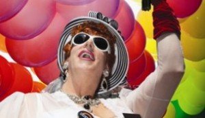 Historia de armarios y vitrinas 1 historias-de-armarios-305x175